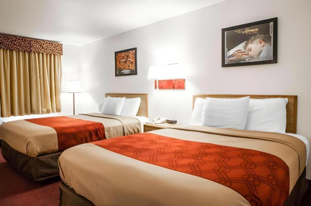 Econo Lodge Truman Inn Sedalia Eksteriør bilde