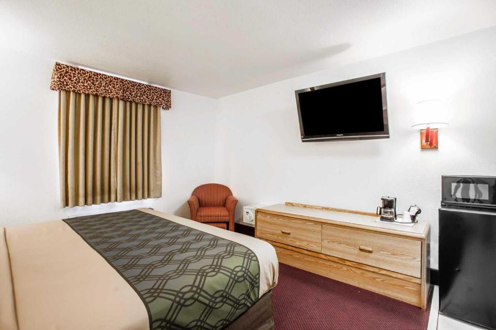 Econo Lodge Truman Inn Sedalia Eksteriør bilde