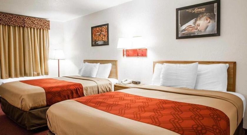 Econo Lodge Truman Inn Sedalia Eksteriør bilde