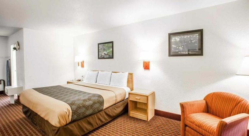 Econo Lodge Truman Inn Sedalia Eksteriør bilde
